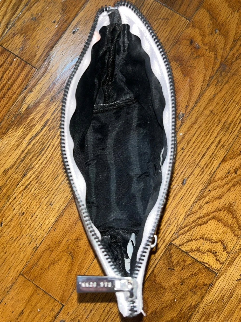Rae Dunn zip top